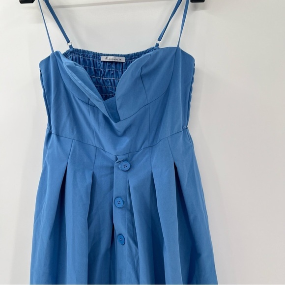 Elegant Blue Midi Dress - Picture 6 of 12